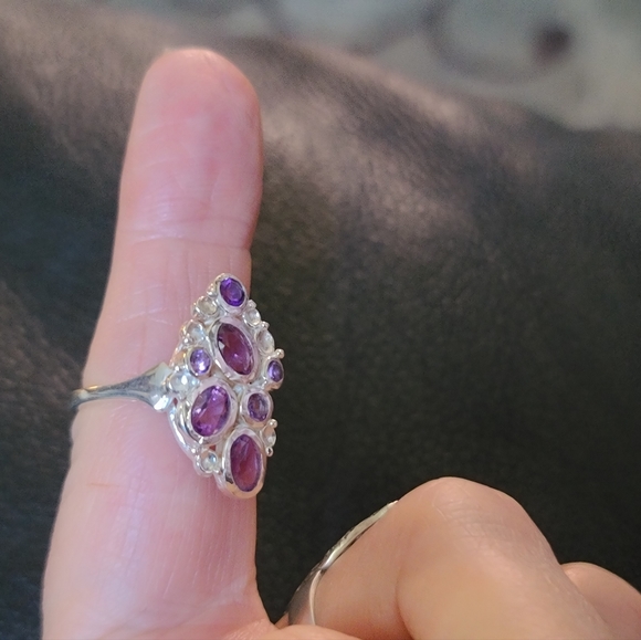Amethyst modern style sterling & white gold ring sz7 - Picture 8 of 9